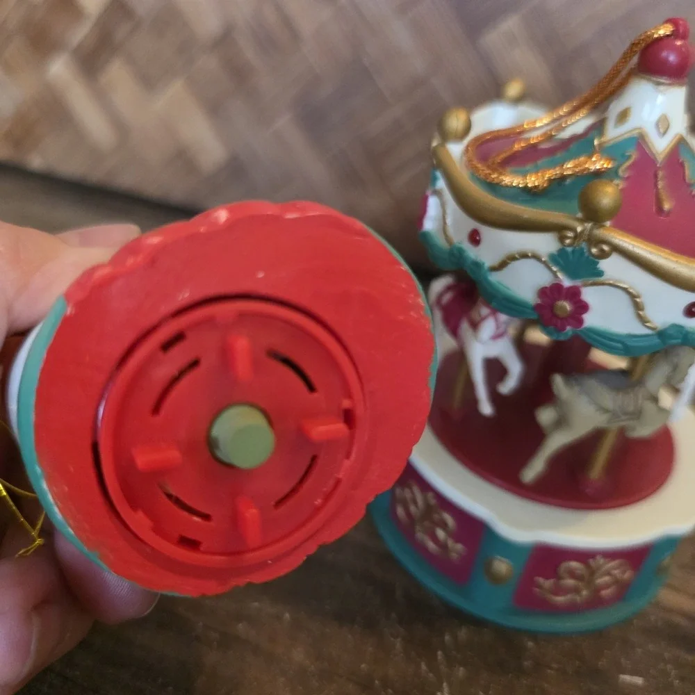 4‎ Avon Christmas Ornaments Festive Carousel Bear In Stocking Reindeer Tree